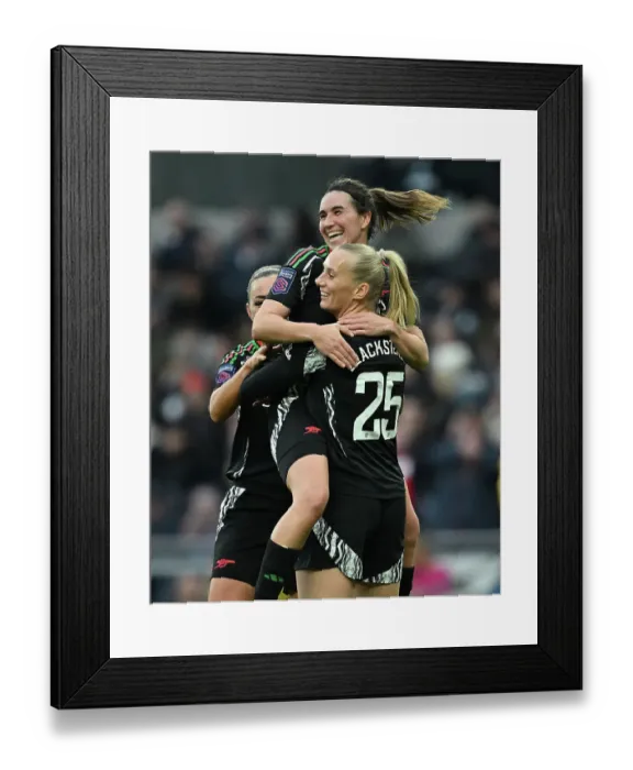 Framed Print : Tottenham Hotspur v Arsenal - Barclays Women's Super League