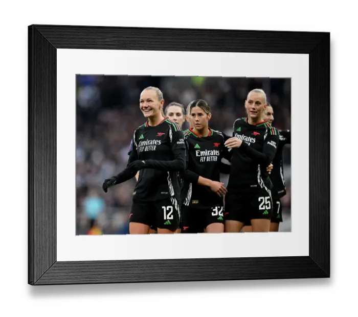 Framed Print : Tottenham Hotspur v Arsenal - Barclays Women's Super League