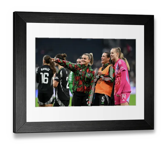 Framed Print : Tottenham Hotspur v Arsenal - Barclays Women's Super League