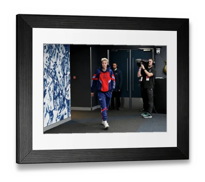 Framed Print : Tottenham Hotspur v Arsenal - Barclays Women's Super League