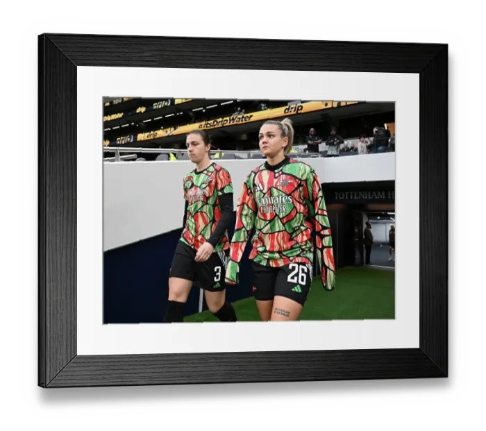 Framed Print : Tottenham Hotspur v Arsenal - Barclays Women's Super League Framed Print : Tottenham Hotspur v Arsenal - Barclays Women's Super League