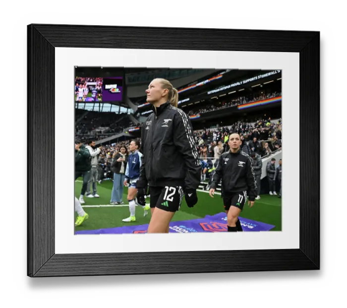Framed Print : Tottenham Hotspur v Arsenal - Barclays Women's Super League Framed Print : Tottenham Hotspur v Arsenal - Barclays Women's Super League