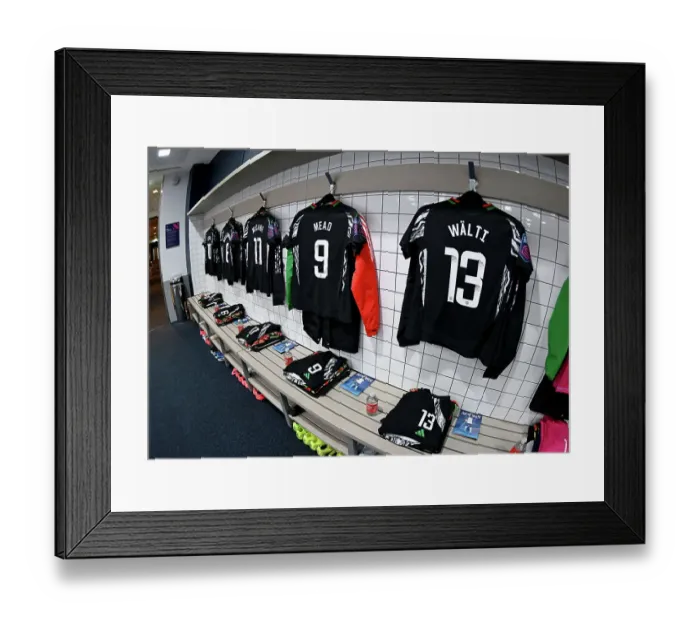 Framed Print : Tottenham Hotspur v Arsenal - Barclays Women's Super League