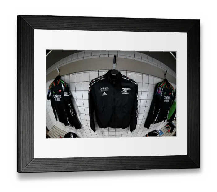 Framed Print : Tottenham Hotspur v Arsenal - Barclays Women's Super League
