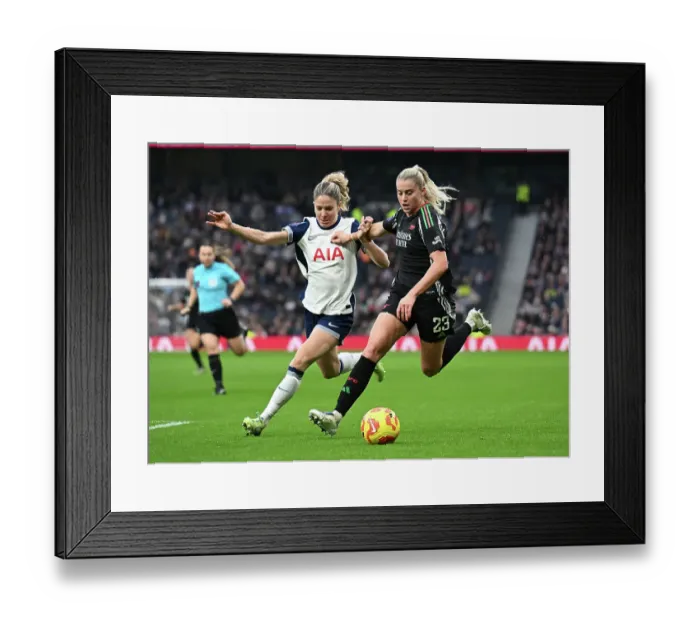 Framed Print : Tottenham Hotspur v Arsenal - Barclays Women's Super League