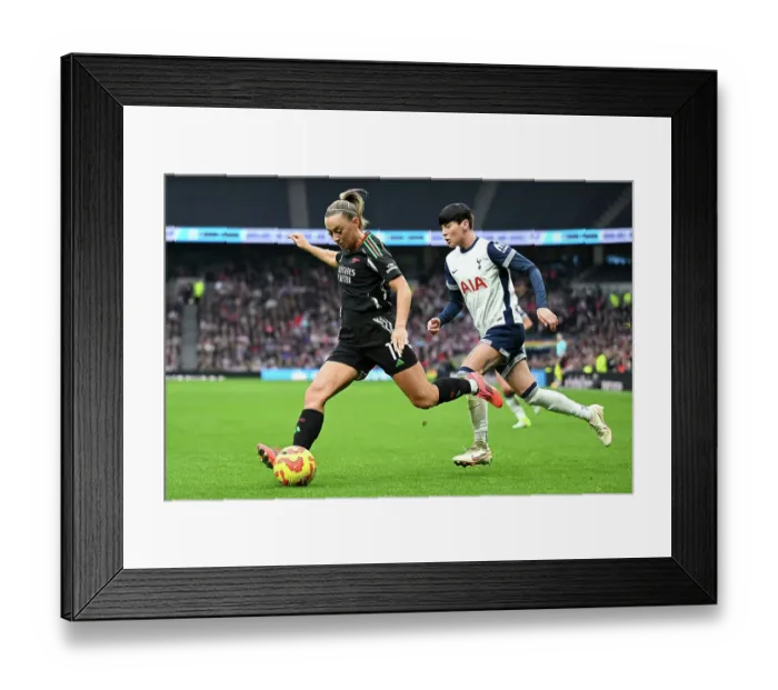 Framed Print : Tottenham Hotspur v Arsenal - Barclays Women's Super League Framed Print : Tottenham Hotspur v Arsenal - Barclays Women's Super League