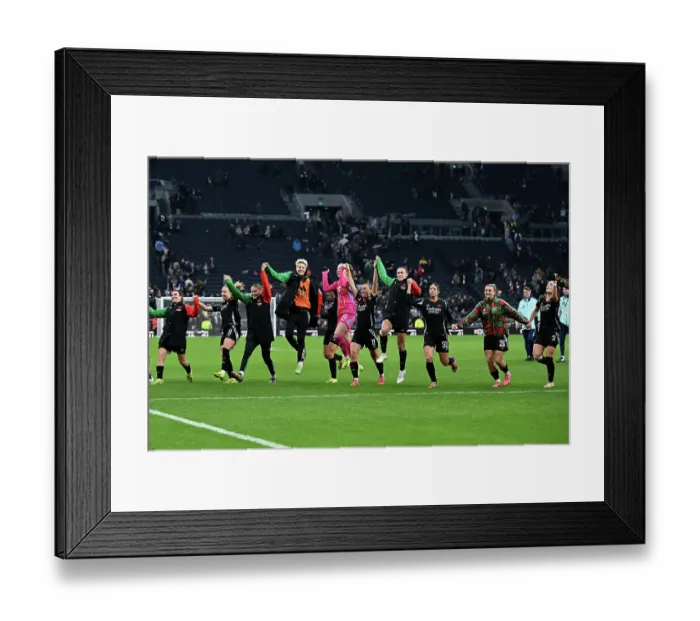Framed Print : Tottenham Hotspur v Arsenal - Barclays Women's Super League