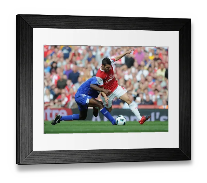 Framed Print : Fabregas vs Muamba: Arsenal's Dominant 4-1 Victory over Blackburn Rovers
