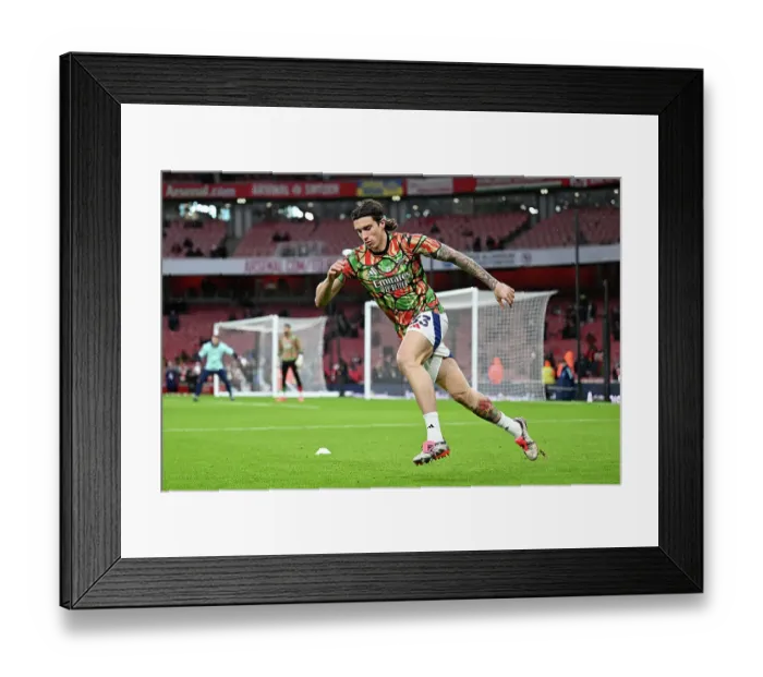 Framed Print : Arsenal FC v Nottingham Forest FC - Premier League Framed Print : Arsenal FC v Nottingham Forest FC - Premier League