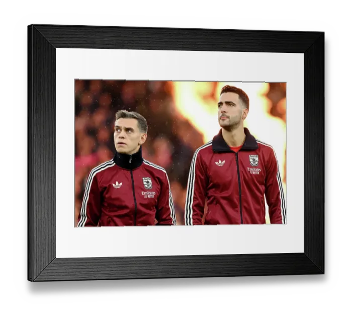 Framed Print : Arsenal FC v Nottingham Forest FC - Premier League Framed Print : Arsenal FC v Nottingham Forest FC - Premier League