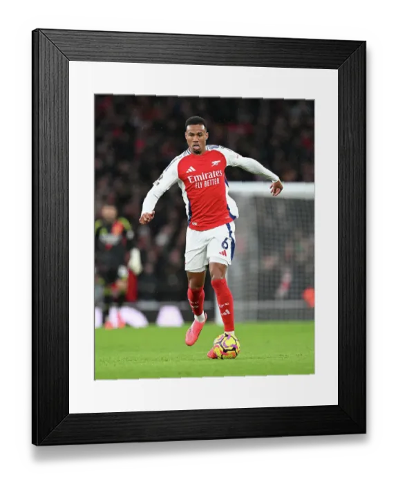 Framed Print : Arsenal FC v Nottingham Forest FC - Premier League Framed Print : Arsenal FC v Nottingham Forest FC - Premier League