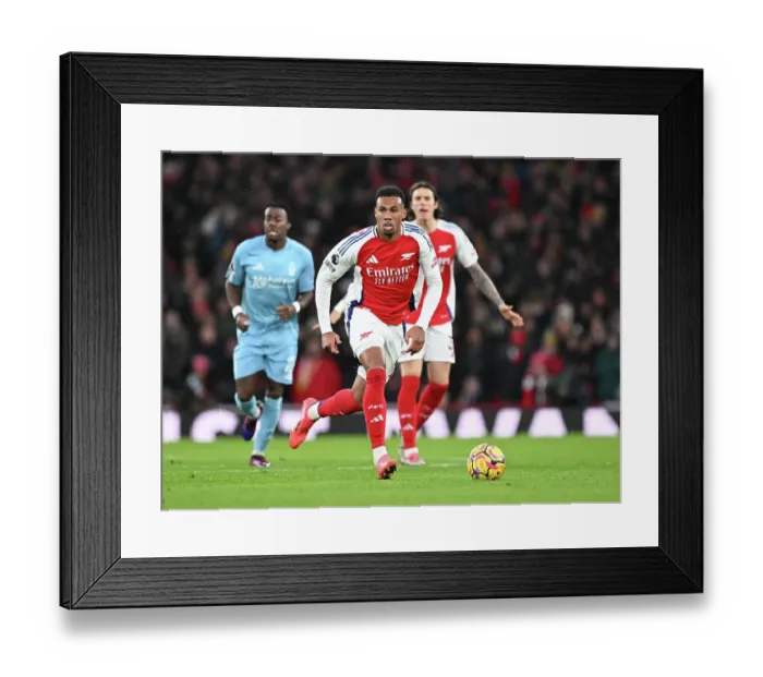 Framed Print : Arsenal FC v Nottingham Forest FC - Premier League