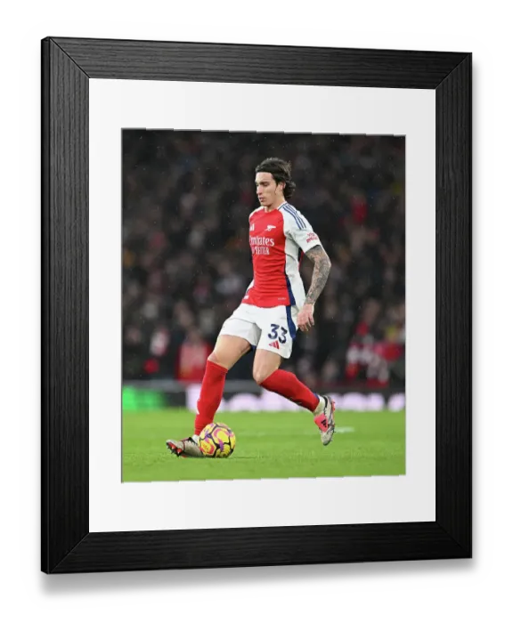 Framed Print : Arsenal FC v Nottingham Forest FC - Premier League Framed Print : Arsenal FC v Nottingham Forest FC - Premier League