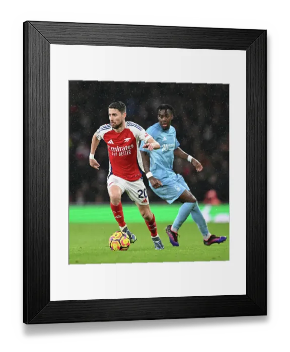 Framed Print : Arsenal FC v Nottingham Forest FC - Premier League Framed Print : Arsenal FC v Nottingham Forest FC - Premier League