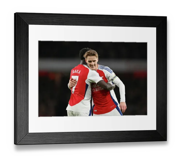 Framed Print : Arsenal FC v Nottingham Forest FC - Premier League Framed Print : Arsenal FC v Nottingham Forest FC - Premier League