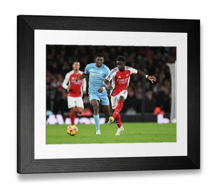 Framed Print : Arsenal FC v Nottingham Forest FC - Premier League
