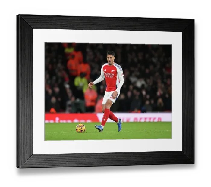 Framed Print : Arsenal FC v Nottingham Forest FC - Premier League