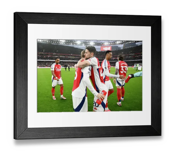 Framed Print : Arsenal FC v Nottingham Forest FC - Premier League Framed Print : Arsenal FC v Nottingham Forest FC - Premier League