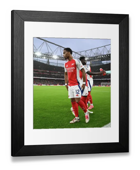 Framed Print : Arsenal FC v Nottingham Forest FC - Premier League Framed Print : Arsenal FC v Nottingham Forest FC - Premier League