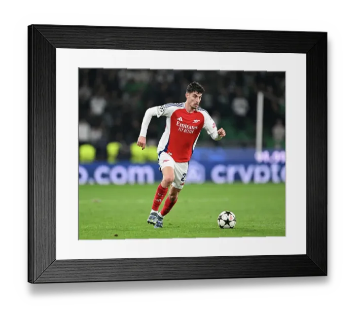 Framed Print : Sporting Clube de Portugal v Arsenal FC - UEFA Champions League 2024 / 25 League Phase MD5