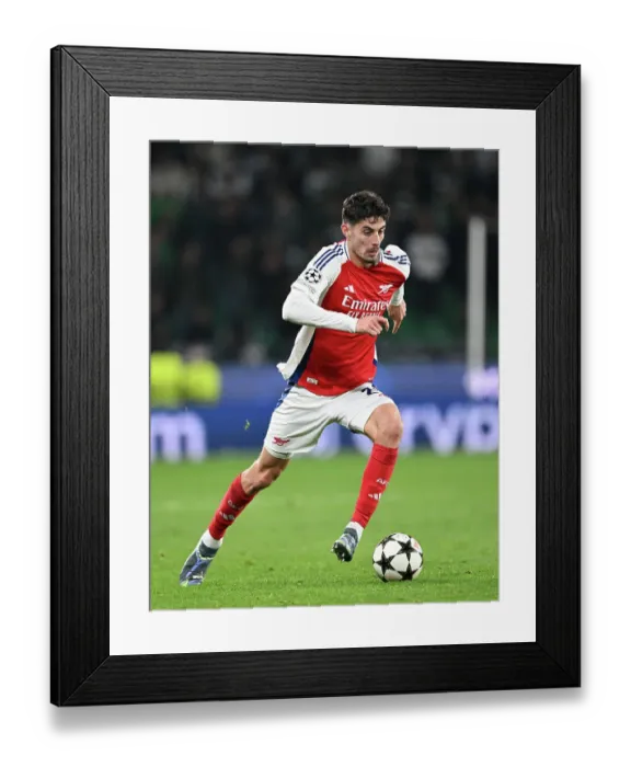 Framed Print : Sporting Clube de Portugal v Arsenal FC - UEFA Champions League 2024 / 25 League Phase MD5