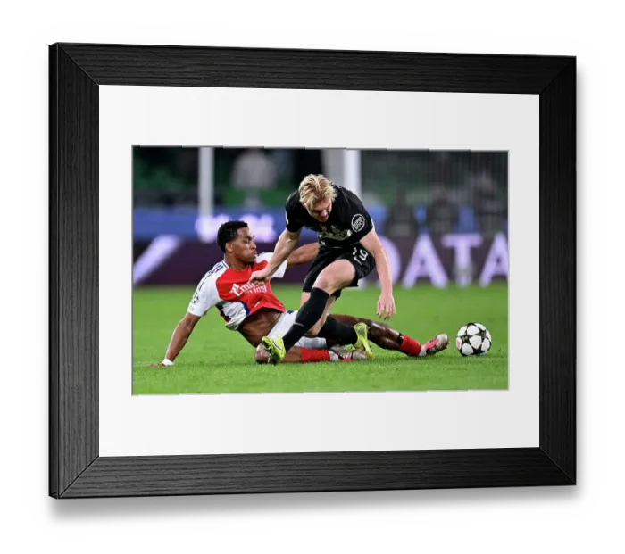 Framed Print : Sporting Clube de Portugal v Arsenal FC - UEFA Champions League 2024 / 25 League Phase MD5 Framed Print : Sporting Clube de Portugal v Arsenal FC - UEFA Champions League 2024 / 25 League Phase MD5