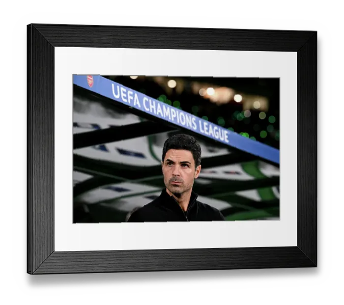 Framed Print : Sporting Clube de Portugal v Arsenal FC - UEFA Champions League 2024 / 25 League Phase MD5