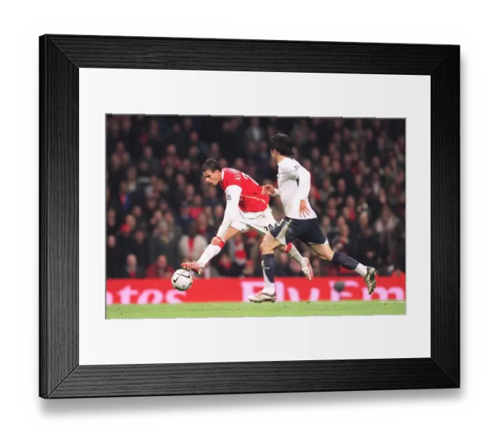 Framed Print : Jeremie Aliadiere (Arsenal) Ricardo Rocha (Tottenham) Framed Print : Jeremie Aliadiere (Arsenal) Ricardo Rocha (Tottenham)