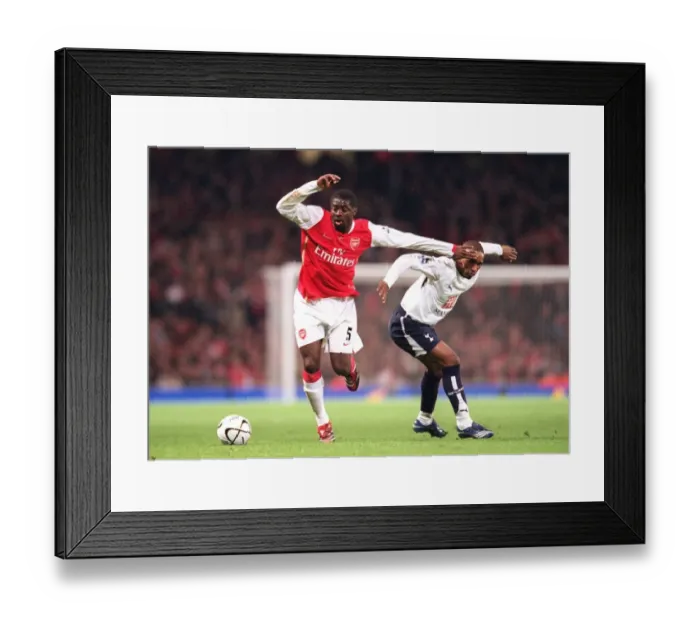 Framed Print : Kolo Toure (Arsenal) Jermaine Defoe (Tottenham) Framed Print : Kolo Toure (Arsenal) Jermaine Defoe (Tottenham)