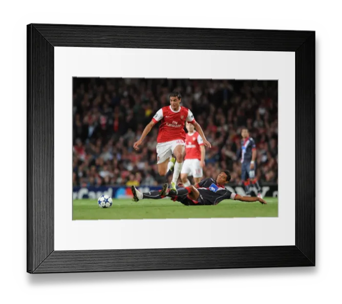 Framed Print : Arsenal's Chamakh Scores Five in Dominant 6-0 Win Over Braga in Champions League Framed Print : Arsenal's Chamakh Scores Five in Dominant 6-0 Win Over Braga in Champions League