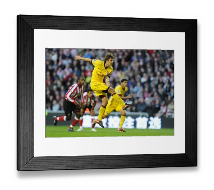 Framed Print : Tomas Rosicky (Arsenal) shoots over the bar from the penalty spot. Sunderland 1: 1 Arsenal