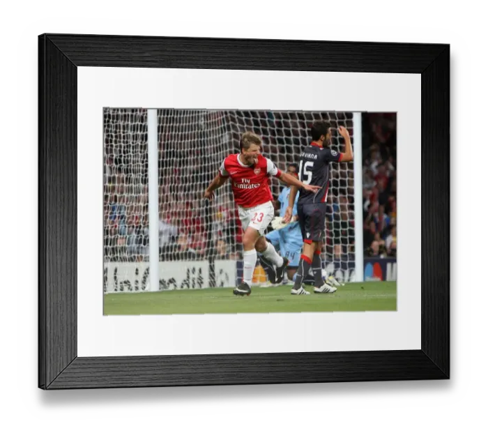 Framed Print : Arshavin's Brilliant Brace: Arsenal Crushes SC Braga 6-0 in Champions League