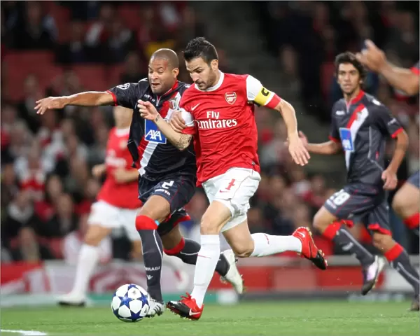 Cesc Fabregas (Arsenal) Alberto Rodriguez (Braga). Arsenal 6: 0 SC Braga