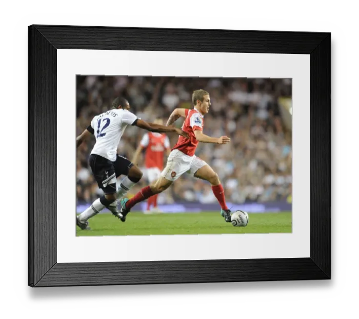 Framed Print : Jack Wilshere (Arsenal) Wilson Palacios (Tottenham). Tottenham Hotspur 1: 4 Arsenal (aet) Framed Print : Jack Wilshere (Arsenal) Wilson Palacios (Tottenham). Tottenham Hotspur 1: 4 Arsenal (aet)