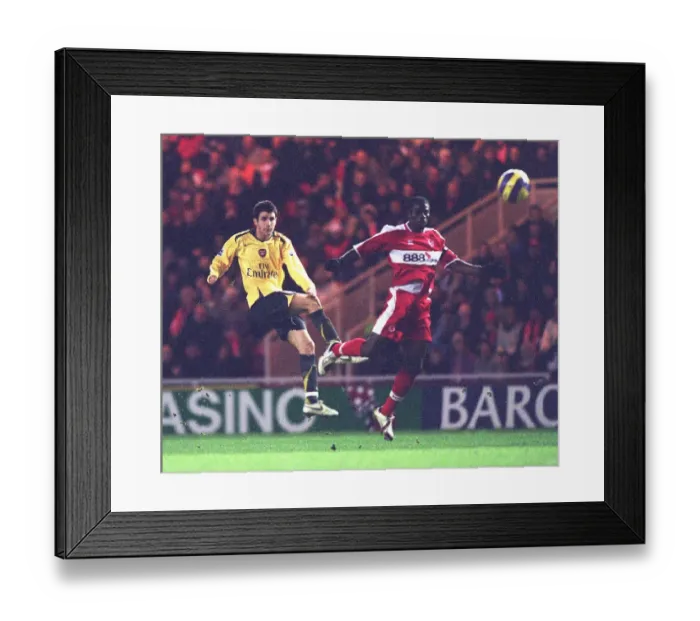 Framed Print : Cesc Fabregas (Arsenal) George Boateng (Middlesbrough) Middlesbrough 1: 1 Arsenal