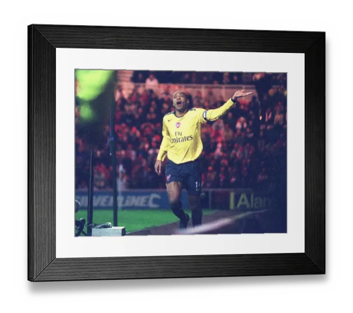 Framed Print : Thierry Henry celebrates scoring the Arsenal goal