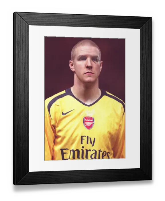 Framed Print : Philippe Senderos (Arsenal) Framed Print : Philippe Senderos (Arsenal)