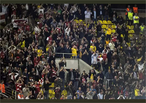 Arsenal fans. Partizan Belgrade 1: 3 Arsenal. UEFA Champions League, FK Partizan Stadium