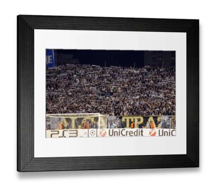 Framed Print : Partizan fans. Partizan Belgrade 1: 3 Arsenal. UEFA Champions League, FK Partizan Stadium