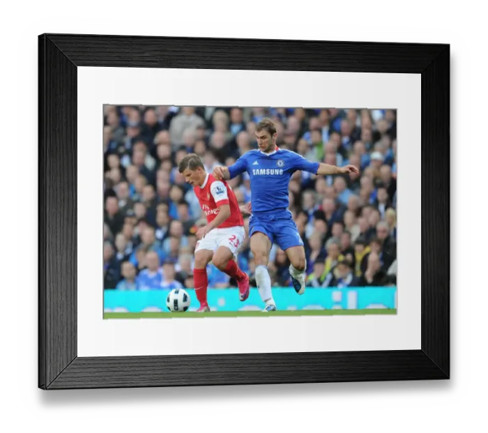Framed Print : Andrey Arsahvin (Arsenal) Branislav Ivanovic (Chelsea). Chelsea 2: 0 Arsenal Framed Print : Andrey Arsahvin (Arsenal) Branislav Ivanovic (Chelsea). Chelsea 2: 0 Arsenal