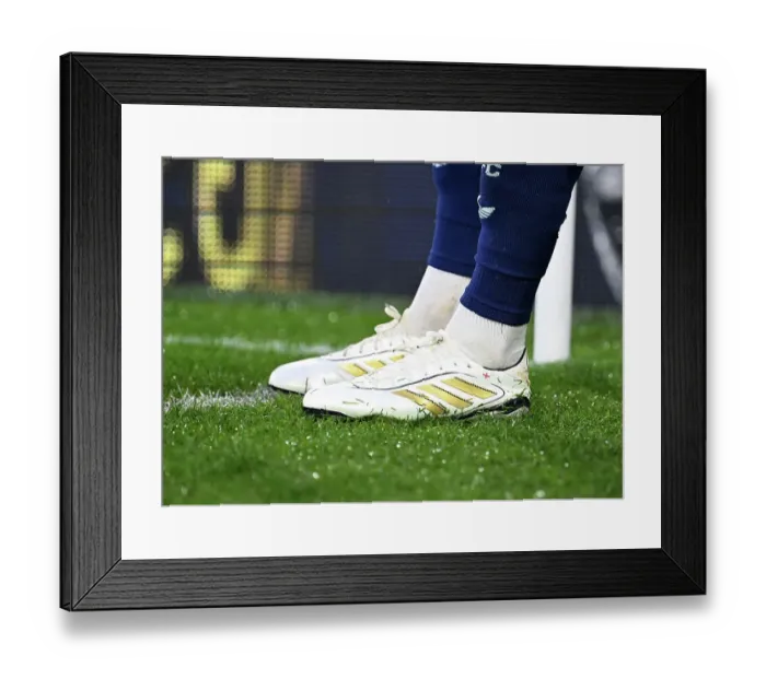 Framed Print : Fulham FC v Arsenal FC - Premier League Framed Print : Fulham FC v Arsenal FC - Premier League