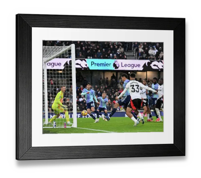 Framed Print : Fulham FC v Arsenal FC - Premier League