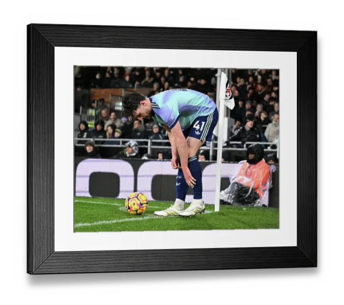Framed Print : Fulham FC v Arsenal FC - Premier League Framed Print : Fulham FC v Arsenal FC - Premier League