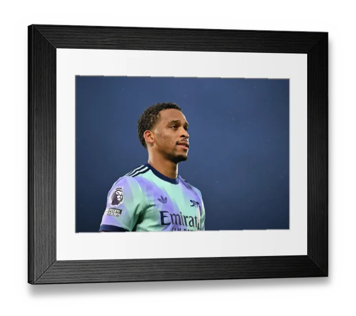 Framed Print : Fulham FC v Arsenal FC - Premier League Framed Print : Fulham FC v Arsenal FC - Premier League