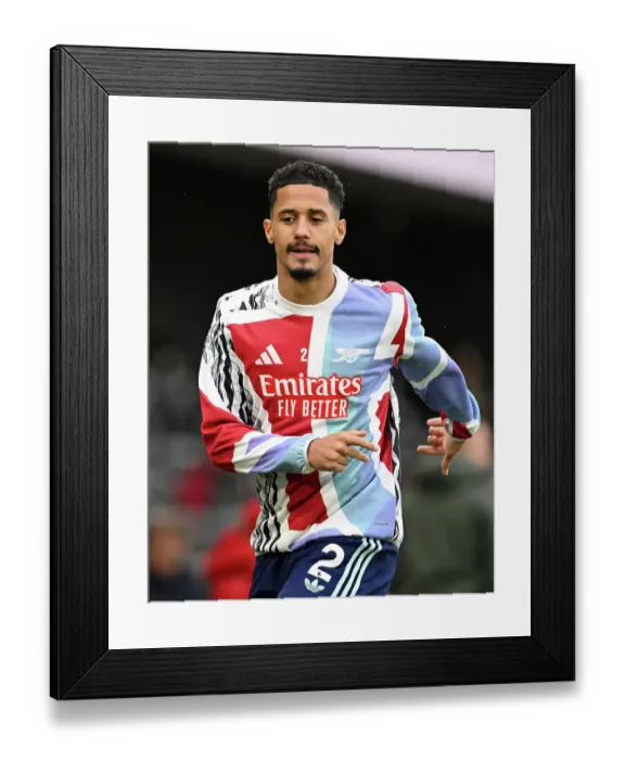 Framed Print : Fulham FC v Arsenal FC - Premier League Framed Print : Fulham FC v Arsenal FC - Premier League