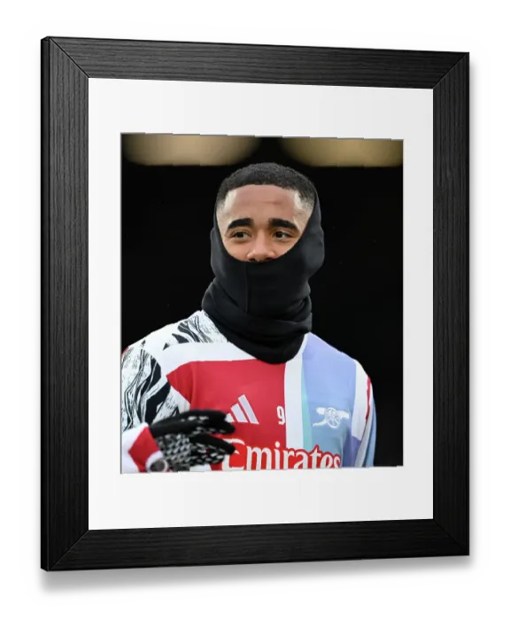 Framed Print : Fulham FC v Arsenal FC - Premier League Framed Print : Fulham FC v Arsenal FC - Premier League