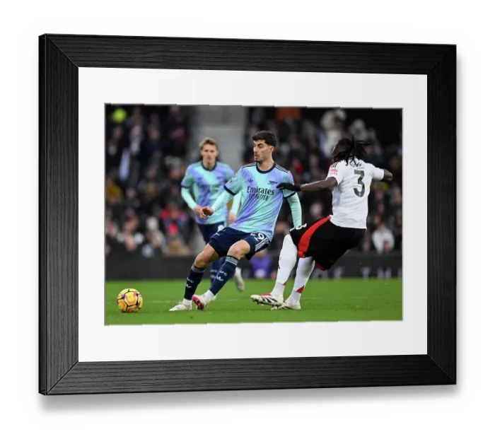 Framed Print : Fulham FC v Arsenal FC - Premier League Framed Print : Fulham FC v Arsenal FC - Premier League
