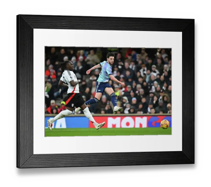 Framed Print : Fulham FC v Arsenal FC - Premier League Framed Print : Fulham FC v Arsenal FC - Premier League