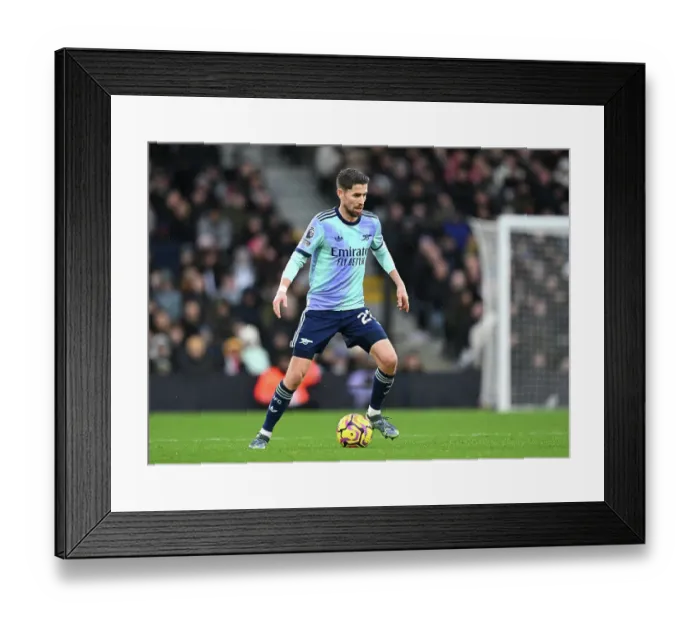 Framed Print : Fulham FC v Arsenal FC - Premier League