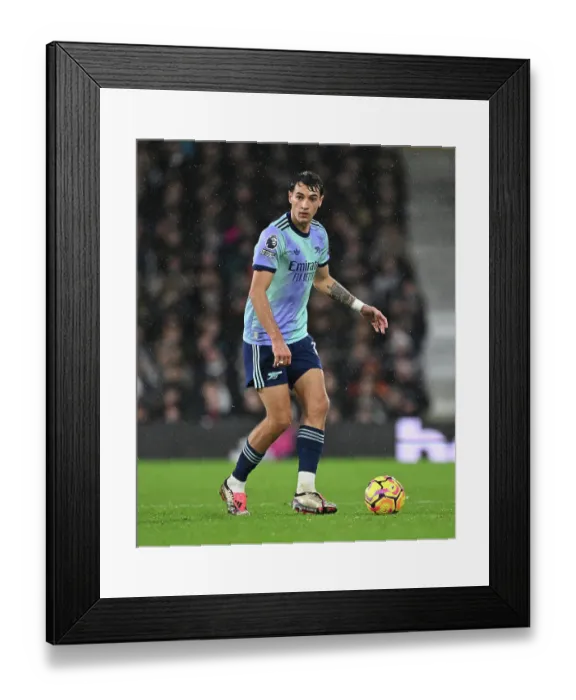 Framed Print : Fulham FC v Arsenal FC - Premier League Framed Print : Fulham FC v Arsenal FC - Premier League